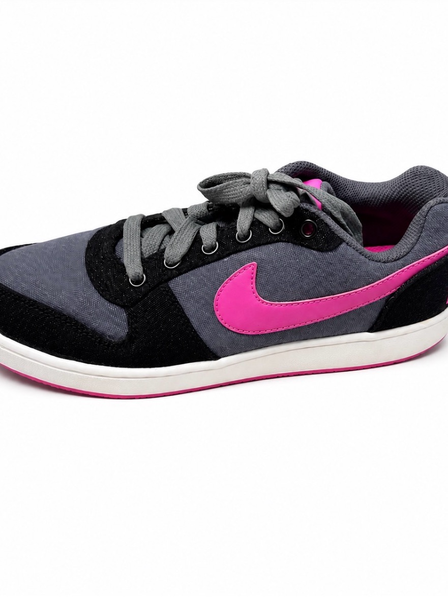Nike Court Borough Women’s Gray & Pink Low-Top Sneaker With Black Accents Sz 7.5